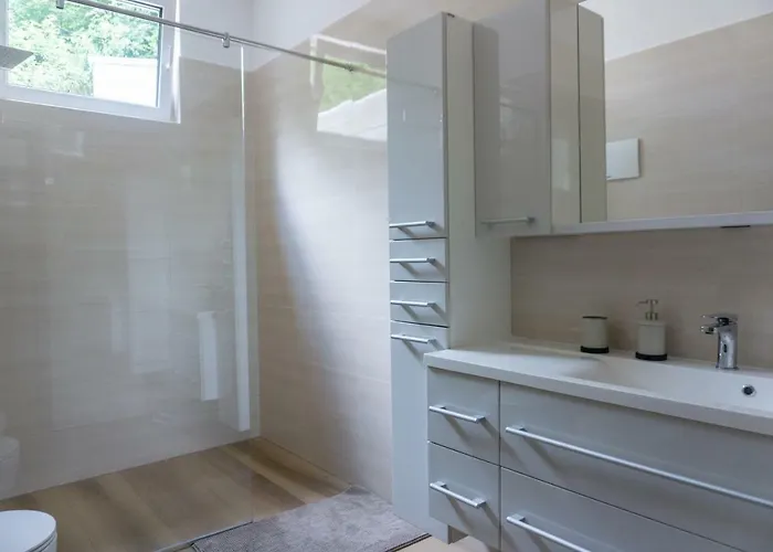 Nature View House With Sauna *